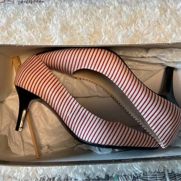 🩷🎉2xHP - Best in Shoes🎉 🩷LifeStride Sevyn Red/White Nautical Canvas 6.5M - Picture 4 of 7